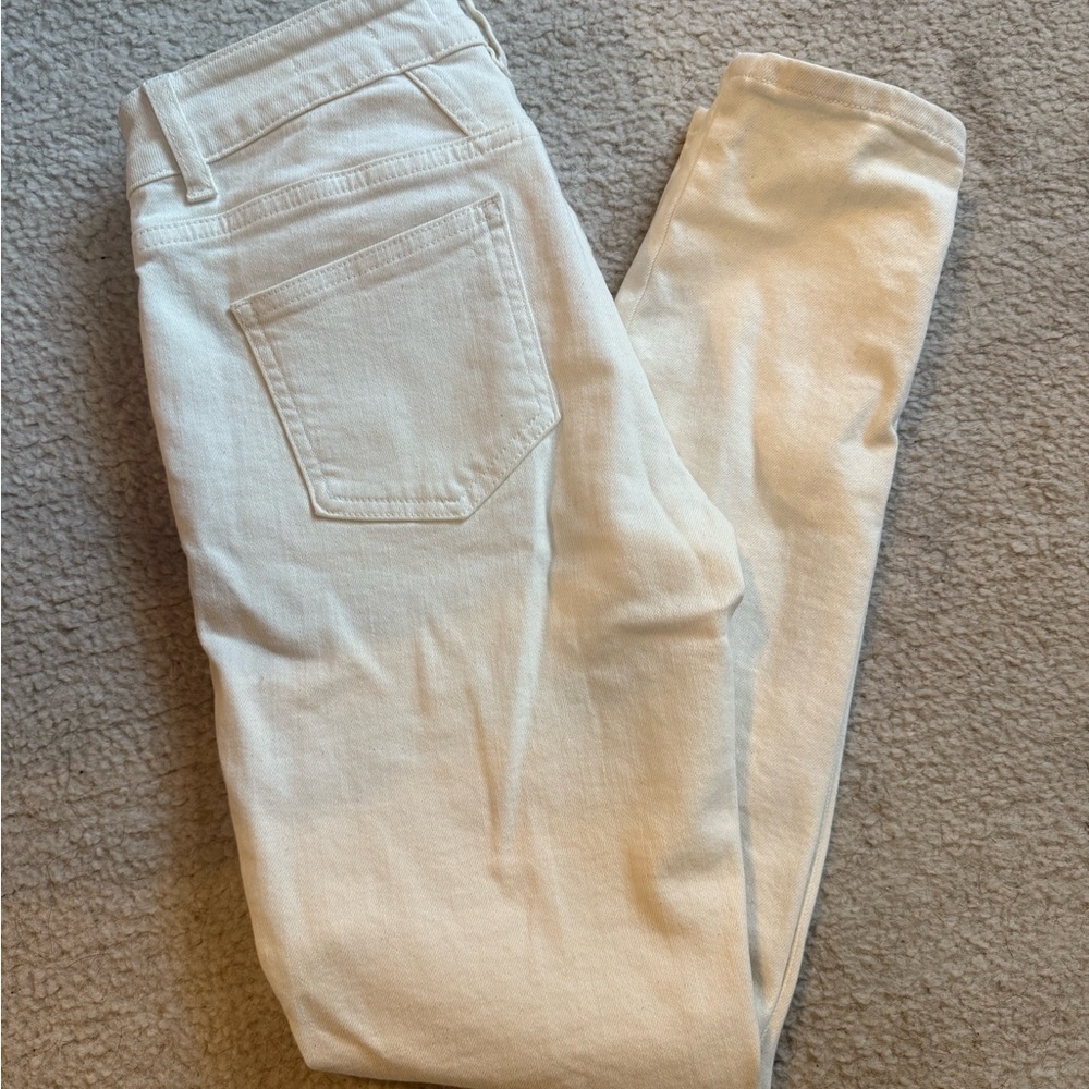 Women's Closed Organic Cotton Cream skinny Jeans - Picture 2 of 5